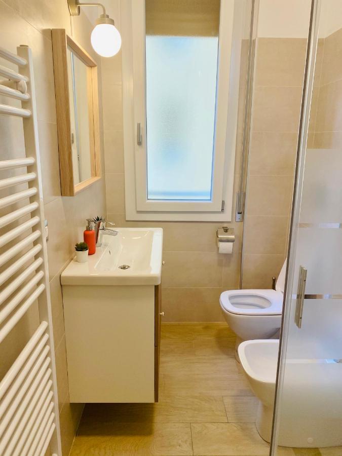 Modern City Apartment Modena Eksteriør billede