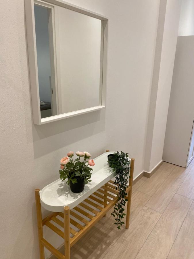 Modern City Apartment Modena Eksteriør billede